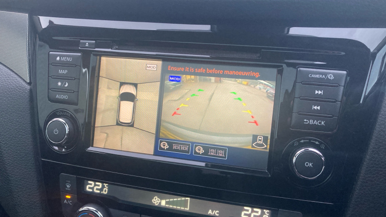 Nissan Qashqai 1.3 DiG-T 160 Tekna 5dr DCT Petrol Hatchback